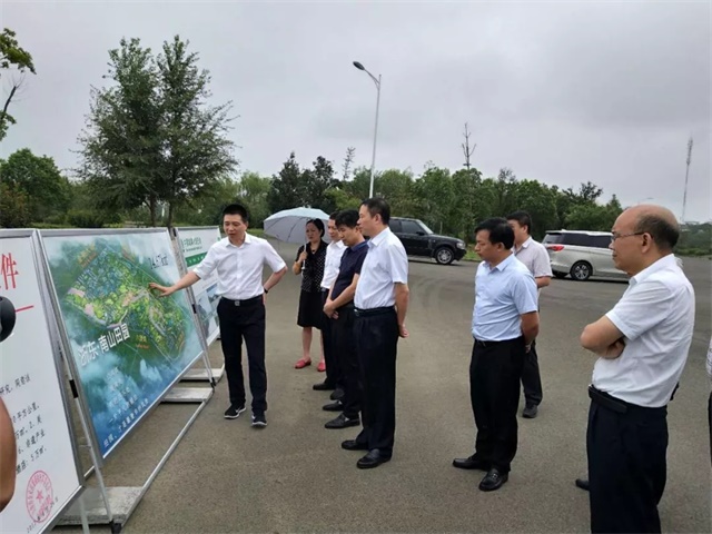 临海市政府考察团莅临安徽浙东集团考察指导工作